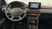 Dacia Sandero 1.0 TCe 90ch Expression CVT — photo 11