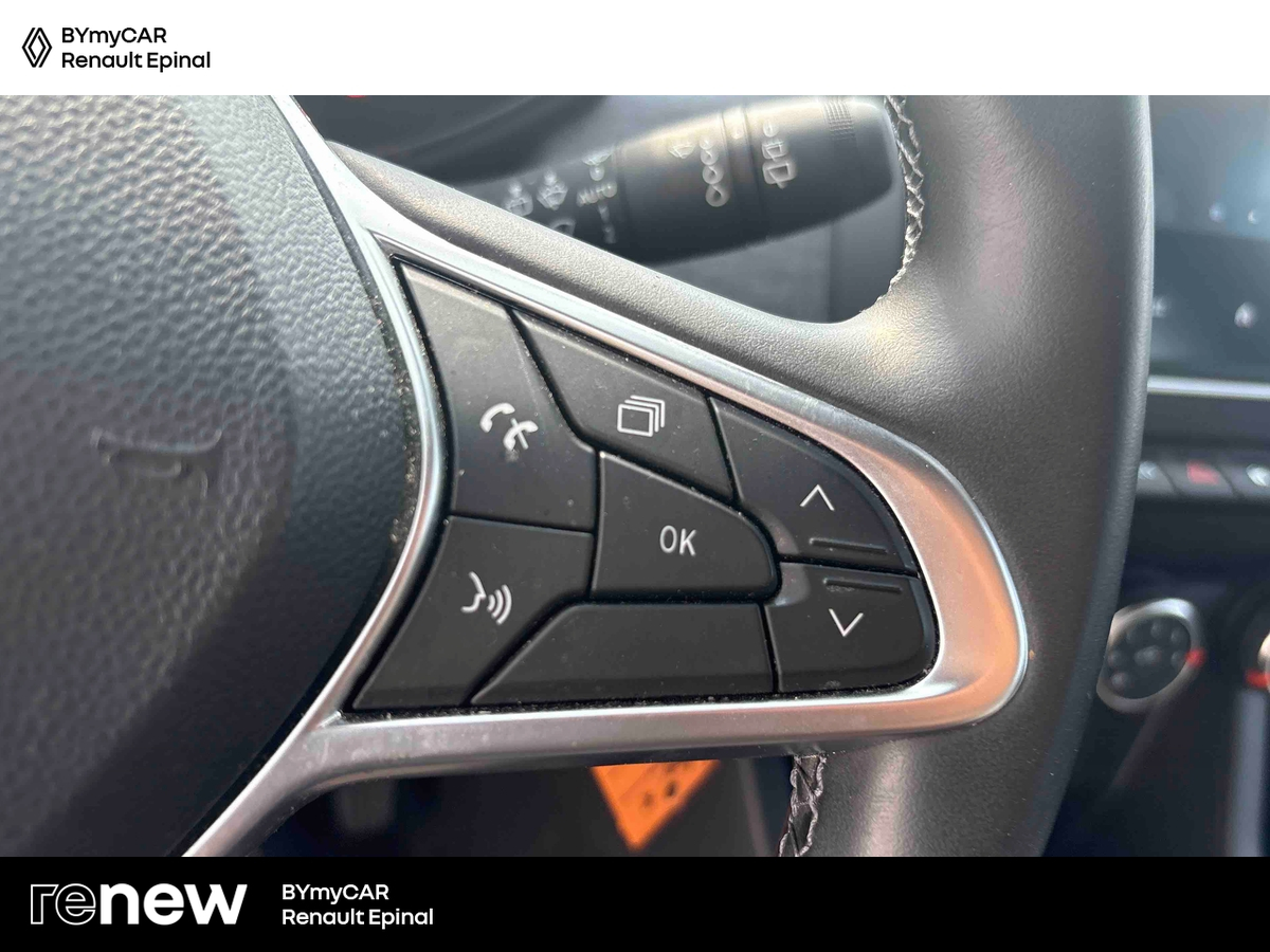 Renault Clio TCe 90 — photo 20