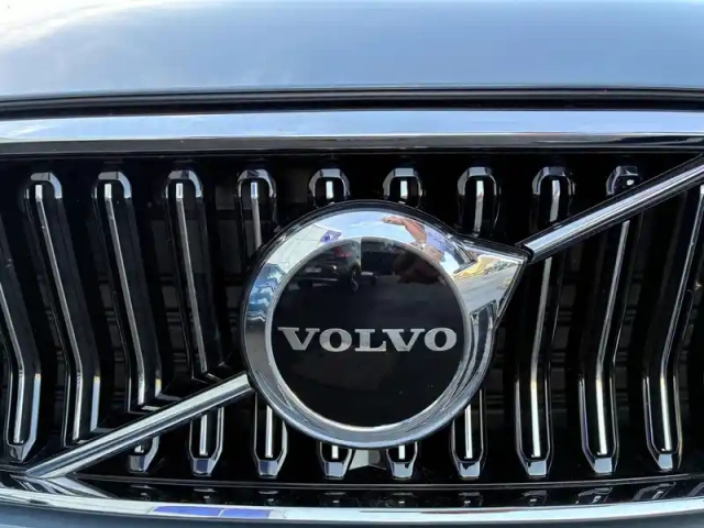 Volvo Xc40 t4 recharge 129+82 ch dct7 — photo 14