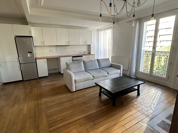 Location mois d'août Paris 19 50m² à deux pas du Canal / Paris 19 métro Riquet