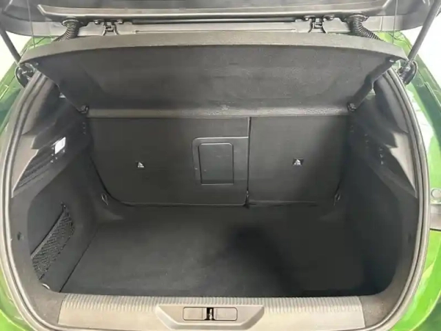 Peugeot 308 1.2 130 gt eat8 / gps / caméra — photo 6