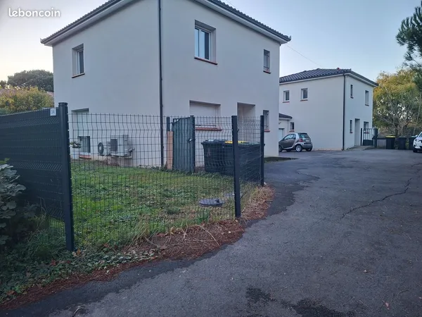 Maison Location Saint-Geniès-Bellevue 4p 100m² 1350€
