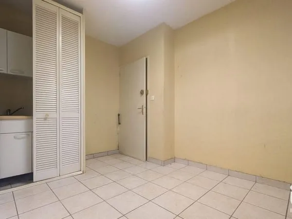 Bureau 9 m²
