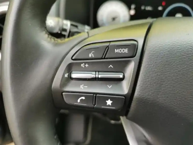 Hyundai Kona executive electrique 2wd 204 c — photo 19