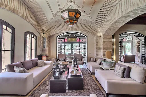 Maison 15 pièces 1200 m²
