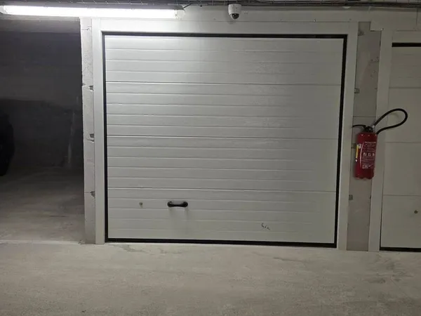 Parking 12 m²