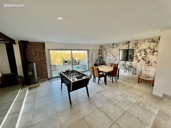 Maison 7 pièces 174 m²