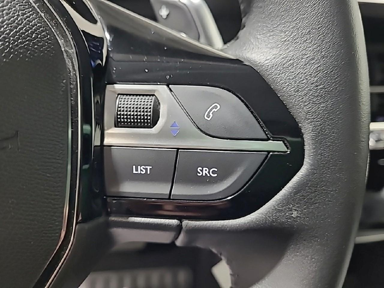 Peugeot 208 hybrid 100 e-dcs6 allure — photo 20