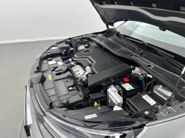 Citroën C4 hybride 136 e-dcs6 — photo 29