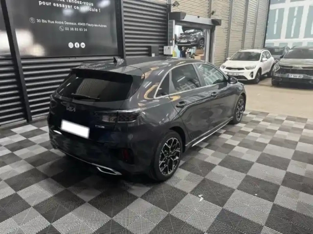 Kia Ceed 1.5 t-gdi 140ch gt-line dct7 my25 — photo 4