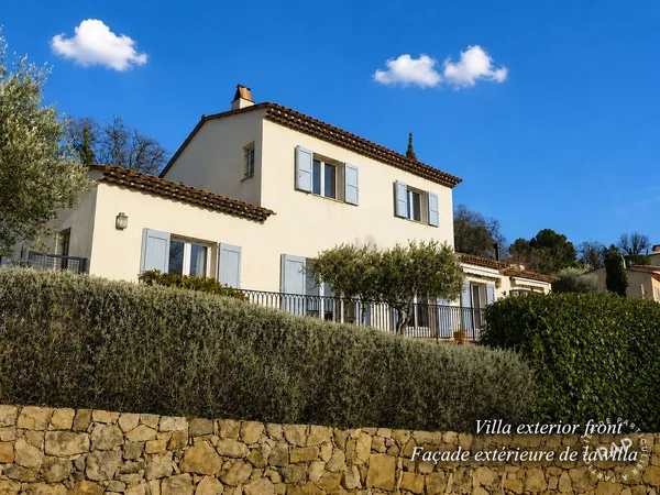 Maison 5 pièces 196 m²