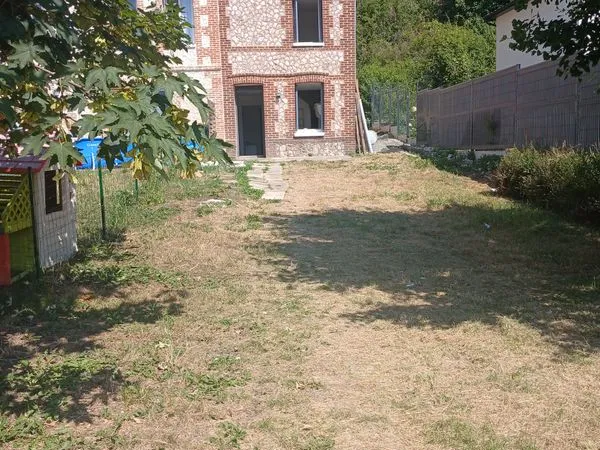 A vendre maison mitoyenne