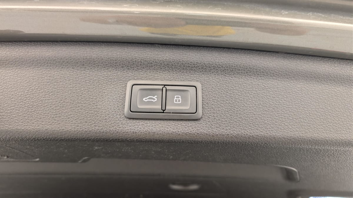 Audi Q3 — photo 19