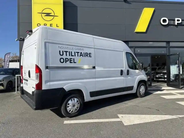 Opel Movano fg l2h2 3.3 140ch s&amp;s pack premium connect — photo 8