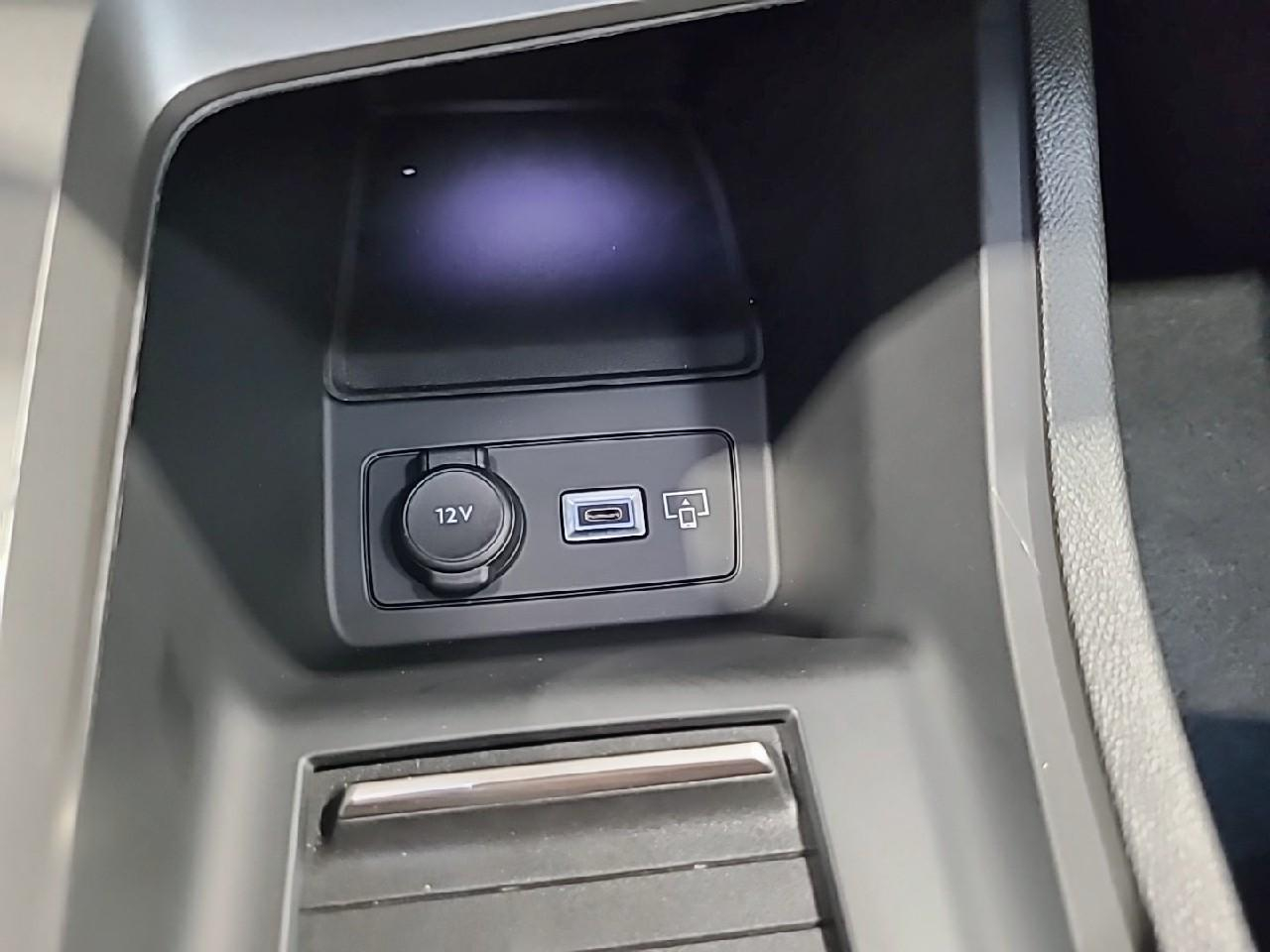 Peugeot 308 hybrid 145 e-dcs6 style — photo 28
