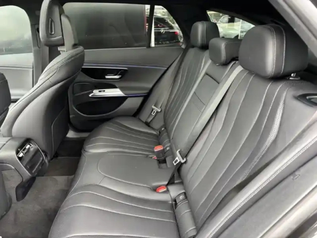 Mercedes Cla sse e 300 e hybrid eq avant — photo 15