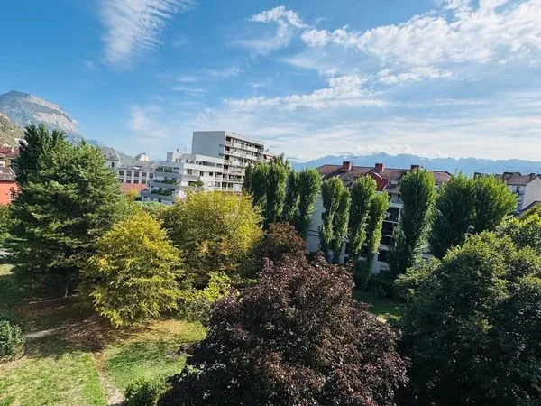 Appartement 4 pièces 95 m²