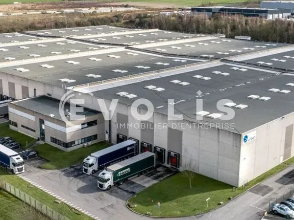 Local industriel 9 935 m²