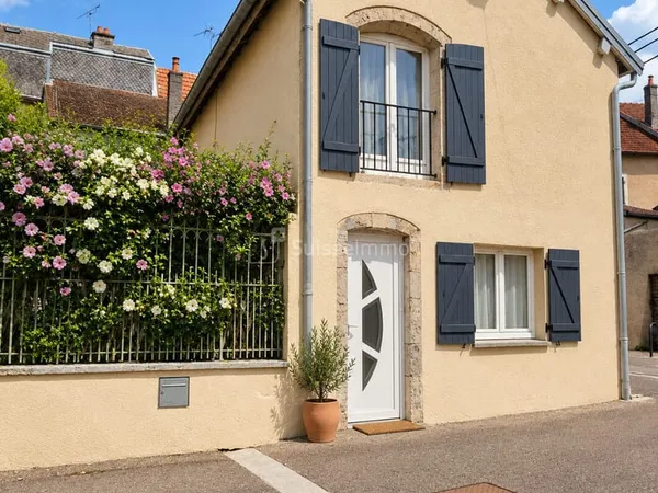 Maison Port Sur Saône 3 pièce(s) 72 m2 près du Canal