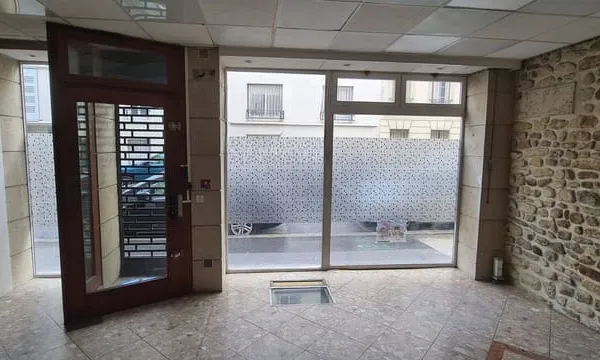 Boutique 2 pièces 137 m²