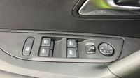 Peugeot 2008 e-2008 156ch 54 kWh Allure — photo 19