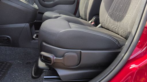 Fiat Panda 1.0 BSG Hybrid 65 - Icone – 2026 – 30 km – Hybride essence – Boîte Manuelle — photo 15