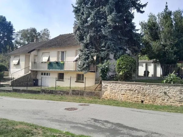 SYMPATHIQUE MAISON 5 P 120 M²