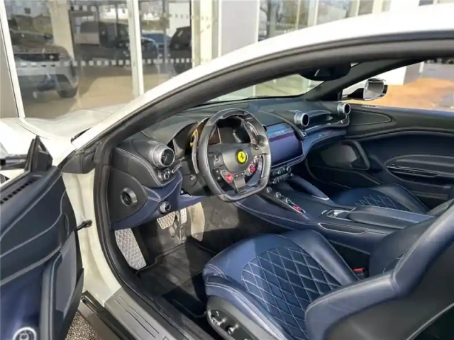 Ferrari Gtc4Lusso t v8 3.9 610ch — photo 9