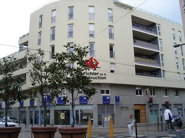 Stationnement Location Grenoble   80€