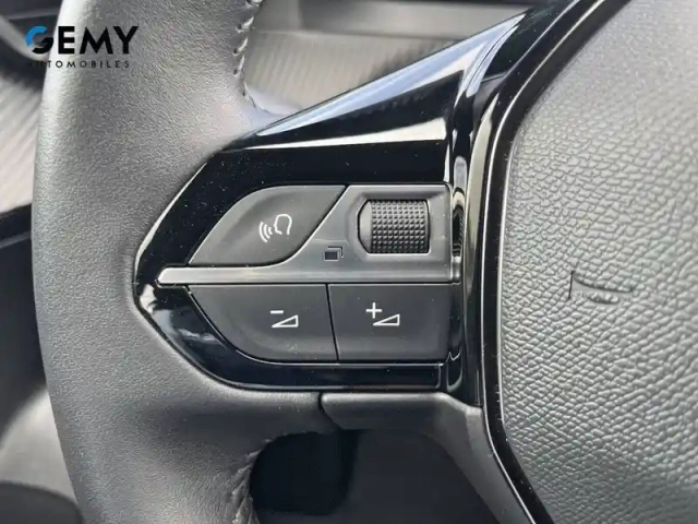 Peugeot 2008 electrique 136 ch — photo 15