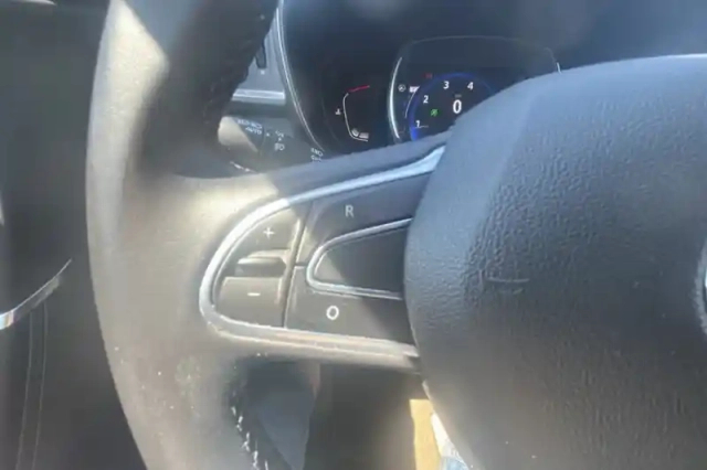 Renault Kadjar tce 140 fap edc — photo 12