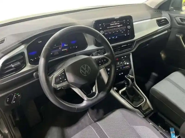 Volkswagen T-Roc 1.5 tsi evo 150 start/stop dsg7 life — photo 9