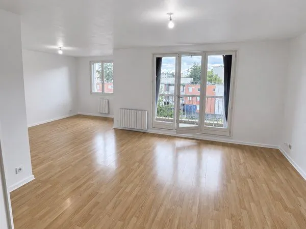 T3 80,69 m² - 3e étage - Balcon + Parking + Cave - 2 min à pied Gare Villefranche