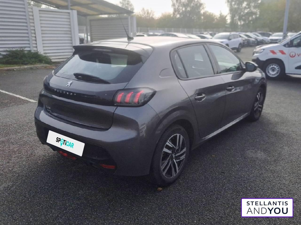Peugeot 208 puretech 100 s&s bvm6 allure — photo 3