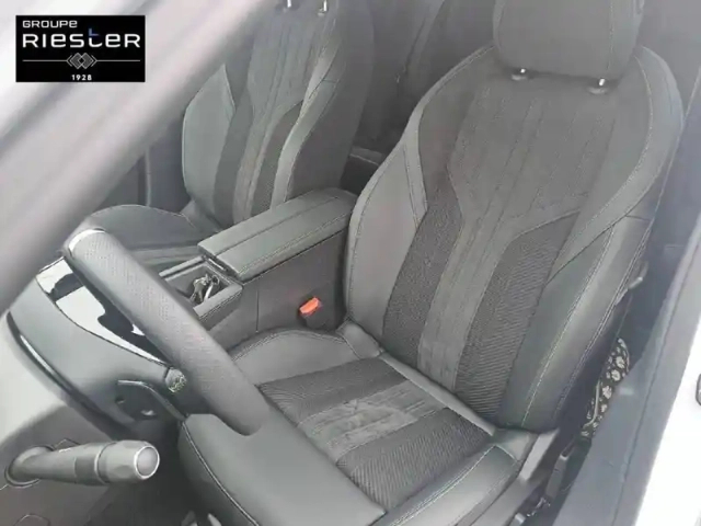 Peugeot 408 electrique 58 kwh 210ch — photo 11