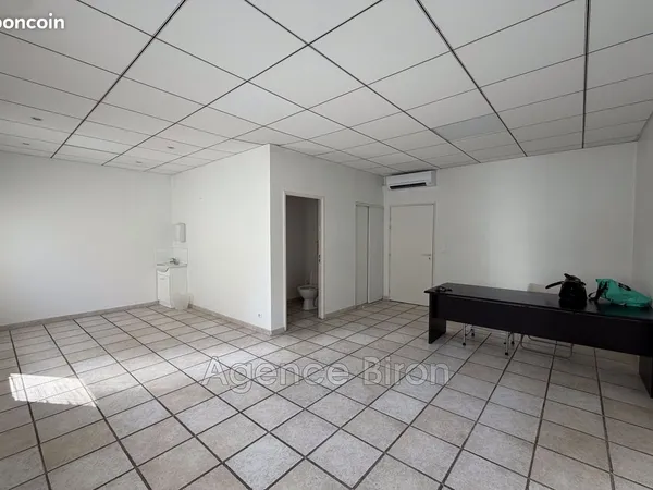 Local commercial 30 m² Gardanne