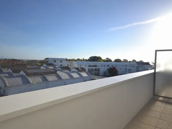 A LOUER - NANTES - BOULEVARD JULES VERNE - T2 DE 40,59 M² AVEC TERRASSE ET PARKING DANS UNE RÉSIDENC