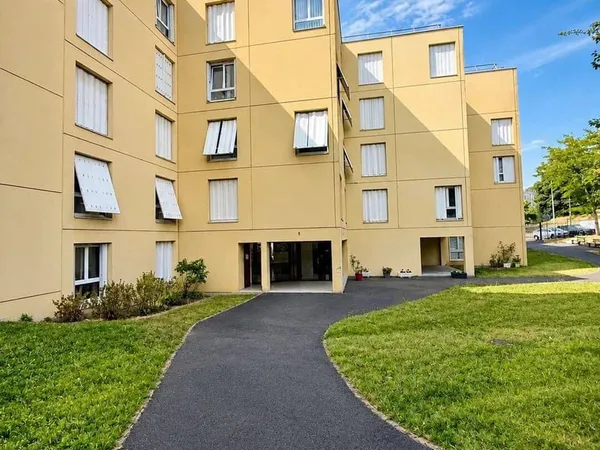 Appartement 4 pièces 82 m²