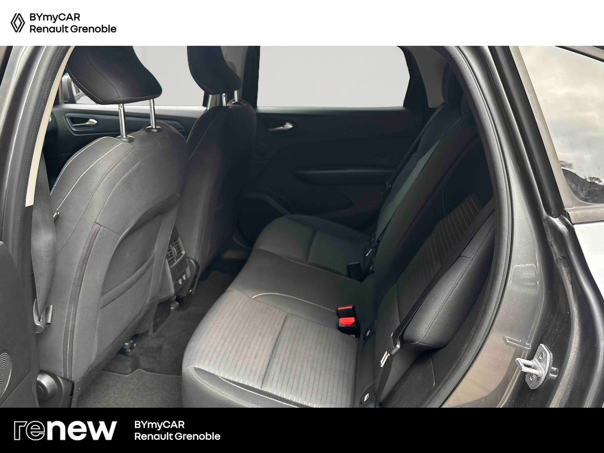 Renault Arkana E-Tech hybride 145 - 22 — photo 12