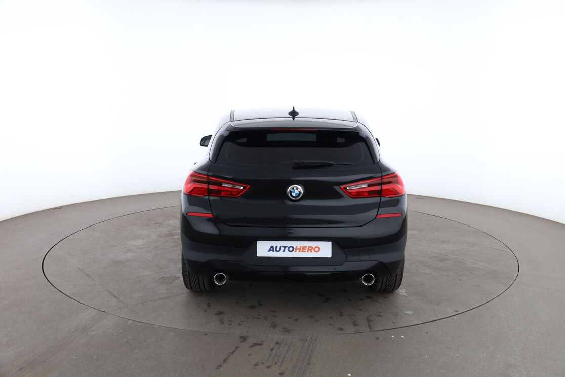 BMW X2 sDrive18dA Lounge — photo 4