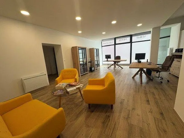 Bureaux 107 m²