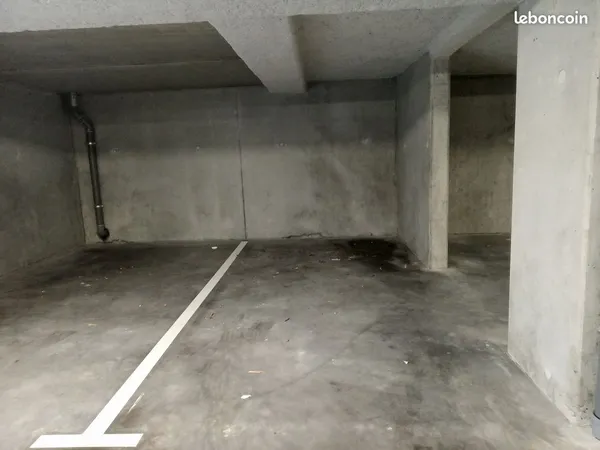 Parking Couvert/Sécurisé-Prise 220Volts-les Sables d'Olonne