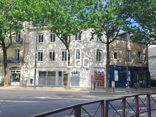 Bureaux 225 m²