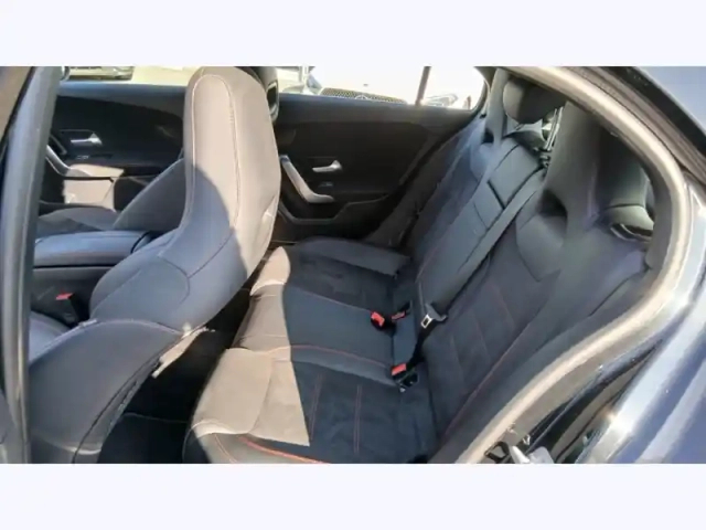 Mercedes Classe A 180 amg line — photo 18