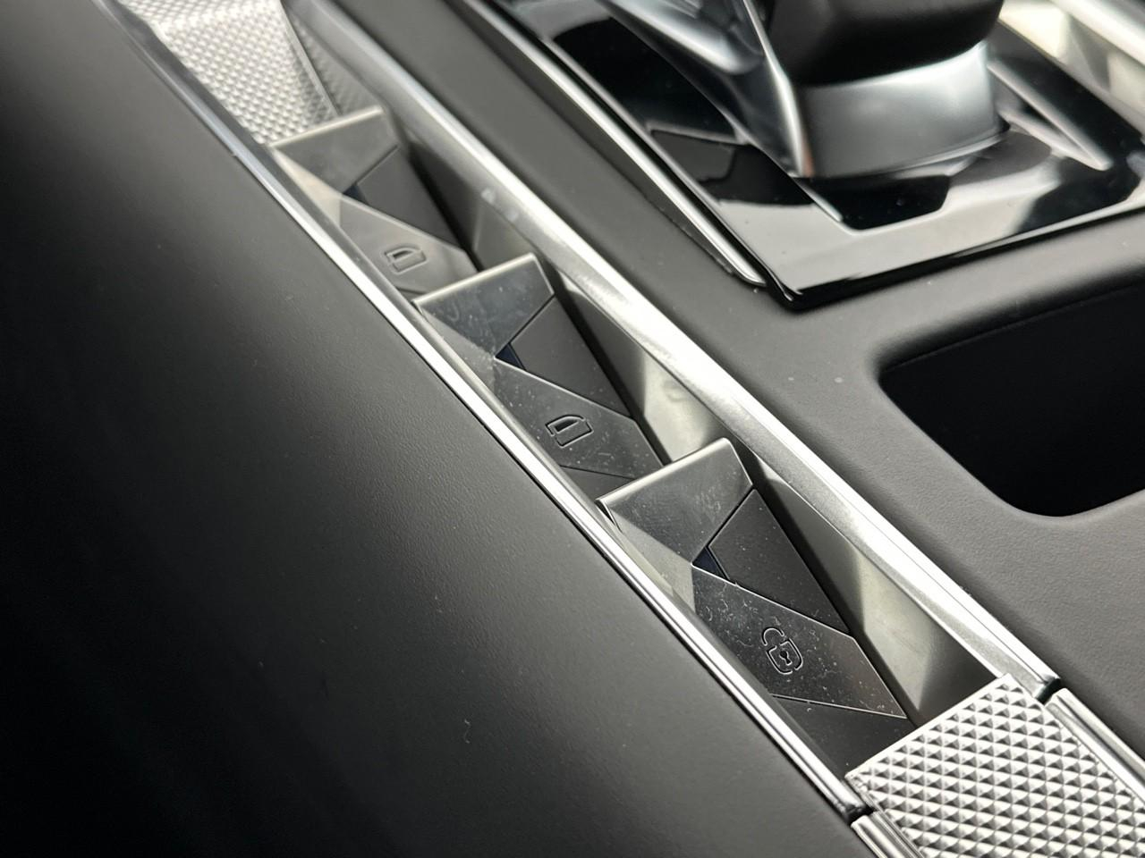 Ds Ds 7 crossback hybride rechargeable e-tense 225 eat8 opera — photo 29