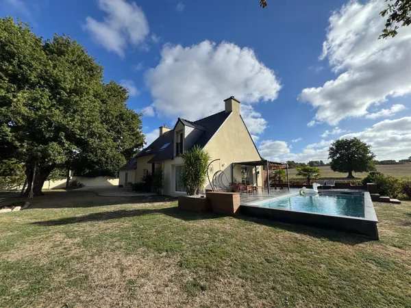 Maison 173 m² avec piscine,1 377 m² sans vis-à-vis