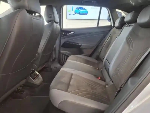 Volkswagen Id.4 174ch pro 77 kwh life plus — photo 12