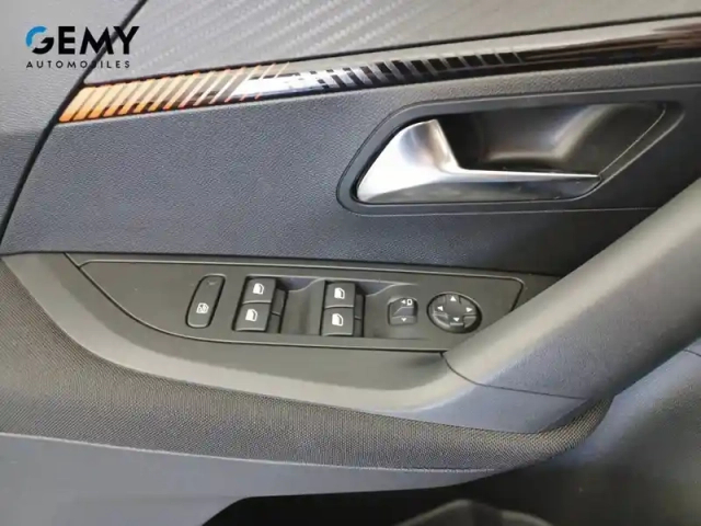 Peugeot 2008 puretech 100 s&amp;s bvm6 — photo 16