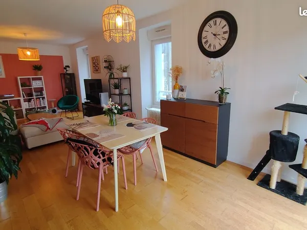 Duplex 118 m² - 3 chambres - terrasse 40 m² - plein centre d'herbignac