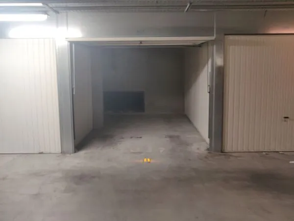 Box / Garage